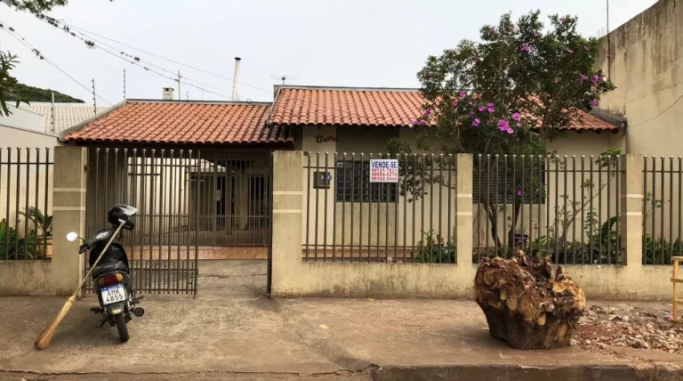 Imagem Casa Usada para Venda em Sarandi, Jardim Escala, 2 dormitórios, 1 banheiro, 1 vaga