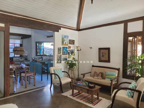 Imagem CASA RESIDENCIAL em SANTA CRUZ CABRÁLIA - BA, coroa vermelha