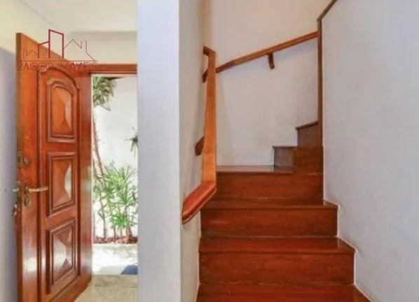 Imagem Linda Casa Reformada na Vila Mascote.