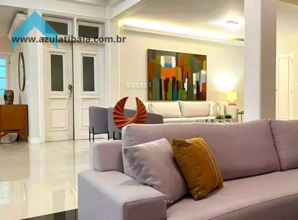 Imagem Casa de Alto Padrão à Venda Condomínio Flamboyant Atibaia