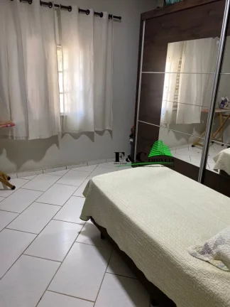 Imagem Casa Comercial para Venda em Limeira, Jardim Piratininga, 4 dormitórios, 2 banheiros, 2 vagas
