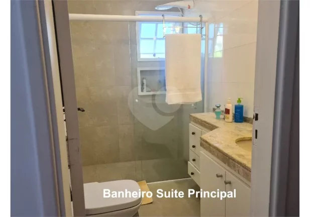 Imagem Casa à venda com 4 quartos, sendo 1 suíte, no condomínio Vila Panamericana, São Paulo - SP