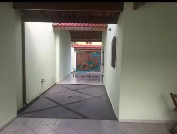 Imagem Maravilhosa casa com 218m² de área construída, 3 dormitórios à venda no Centro de Ubatuba.