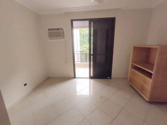 Imagem AMPLO APARTAMENTO COM 4 DORMITÓRIOS, SENDO 2 SUÍTES E O 4º DORMITÓRIO OPCIONAL, 2 VAGAS, VARANDA ESTENDIDA, NA REGIÃO NOBRE DA PITANGUEIRAS NO GUARUJÁ