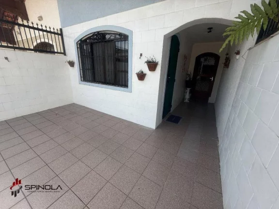 Imagem Casa com 2 dormitórios à venda, 68 m² por R$ 370.000,00 - Jardim Imperador - Praia Grande/SP