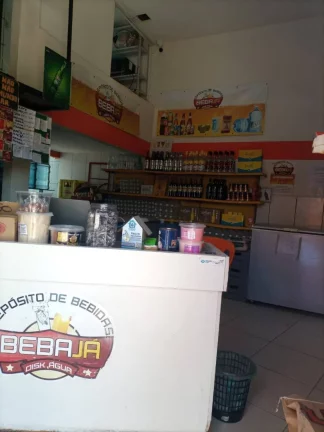 Imagem Casa com ponto comercial