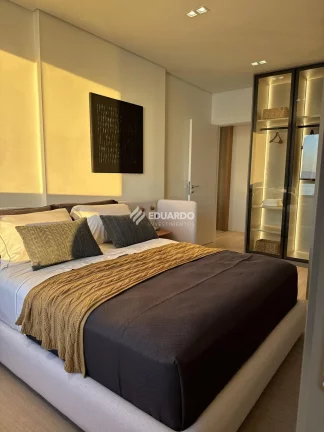 Imagem 143 Mayfair - Apartamento Decorado Frente Mar com 4 Suítes à Venda no Centro de