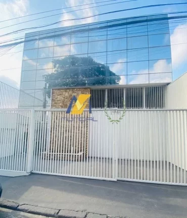 Imagem "Cansado de procurar galpão e só achar encrenca?"