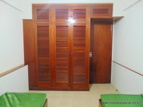 Imagem Pitangueiras - Duas quadras da praia - 130 m² úteis - 02 vagas.