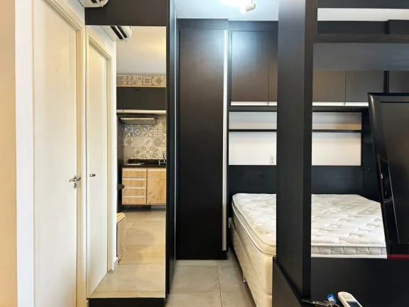 Imagem Studio de Luxo para Locação em Condomínio na Bela Vista, São Paulo-SP: 1 Quarto, 2 Salas, 1 Banheiro, 1 Vaga de Garagem!