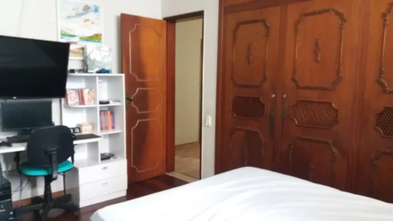 Imagem Casa à venda no Bairro Suíssa - Encante-se com esta espaçosa residência!