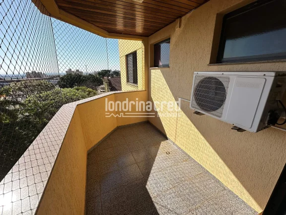 Imagem Amplo apartamento no Edifício Marques de Caravelas com 3 quartos, 2 sacadas, suíte e excelente localização por valor de oportunidade