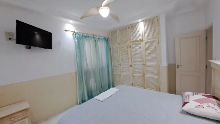 Imagem APARTAMENTO SUPER AMPLO CLEAN, MOBILIADO, COM VISTA PARA O MAR