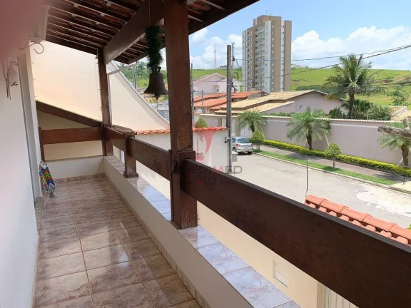 Imagem Compre essa ...oacute;tima casa, localizada no bairro Portal das Colinas. O im...oacute;vel cont...e...