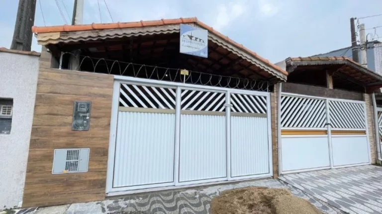 Imagem CASA GEMINADA NA TUPI 2 DORMITÓRIOS 1 SUÍTE!!!