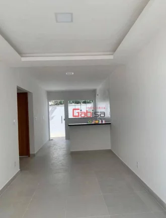 Imagem Casa com 2 dormitórios à venda, 60 m² por R$ 290.000,00 - Vila do Peró - Cabo Frio/RJ