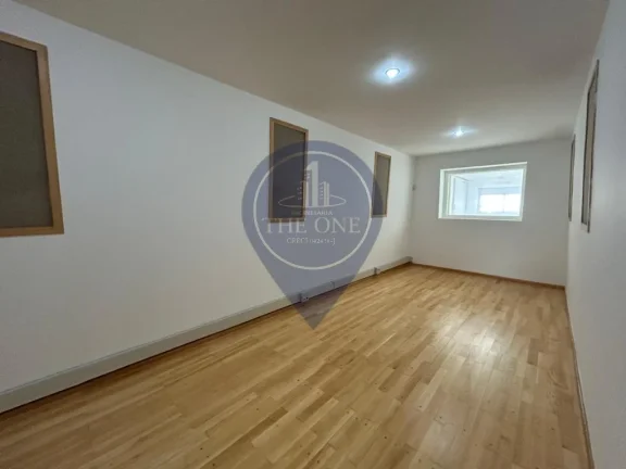 Imagem Imperdível! Casa à venda na Vila Mariana, São Paulo-SP, com 8 quartos, 1 suíte, 3 banheiros, 2 vagas de garagem e 200m².