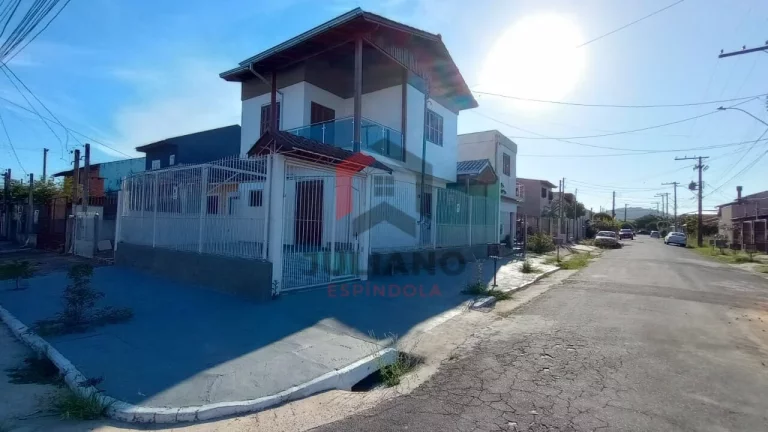 Casa com 2 Quartos à Venda, 75 m² em Hípica - Porto Alegre