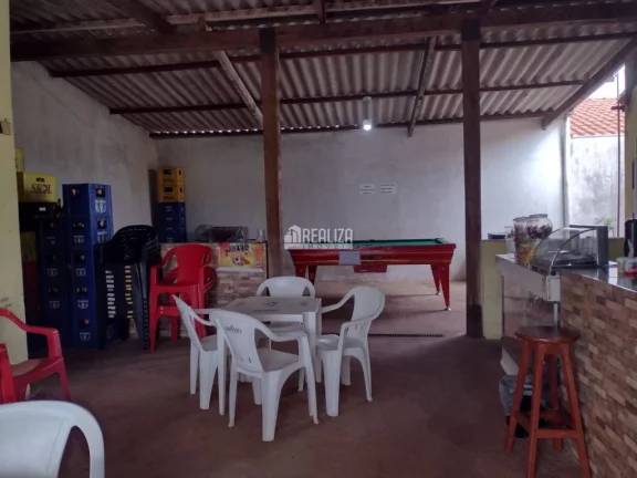 Imagem Casa residêncial com ponto comercial à venda no Residencial Morumbi em Uberaba | 2 dormitórios, churrasqueira e garagem