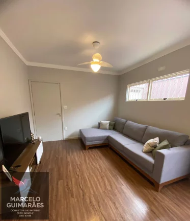 Imagem Casa à Venda 

 Parque Vista Alegre 3 Dormitórios sendo 1 suíte