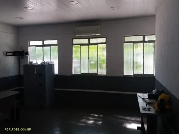 Imagem Galpão para Venda em QUEIMADOS, Distrito Industrial, 5 banheiros, 10 vagas