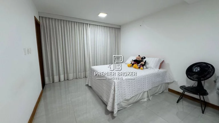 Imagem Casa com 3 dormitórios à venda, 143 m² por R$ 880.000,00 - Alto - Teresópolis/RJ