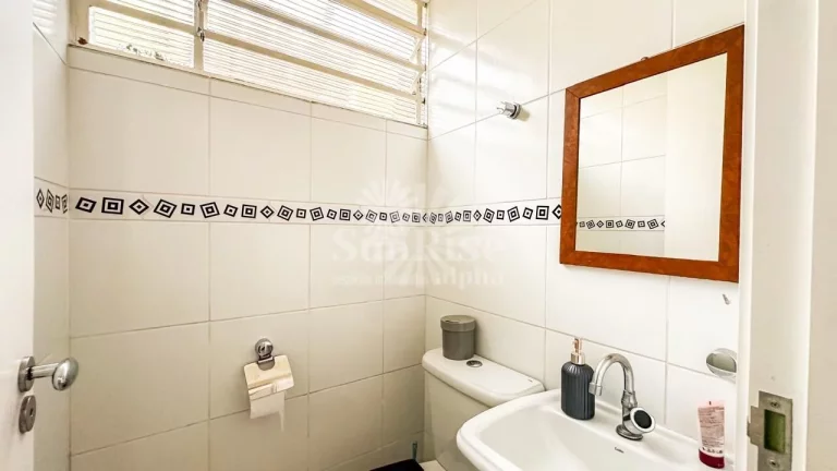 Imagem Casa à Venda - 180 m² AC - 125 m² Terreno - 3 quartos R$650.000 - R. Jacaratinga Campo Limpo