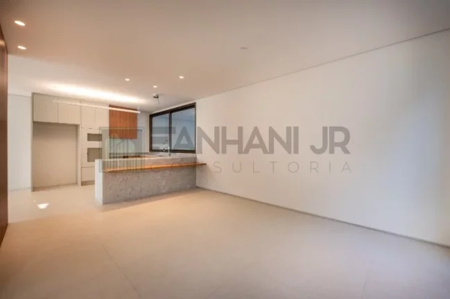 Imagem Imóvel de luxo na Vila Nova Conceição: casa de alto padrão com 3 quartos, 3 suítes e 3 vagas de garagem