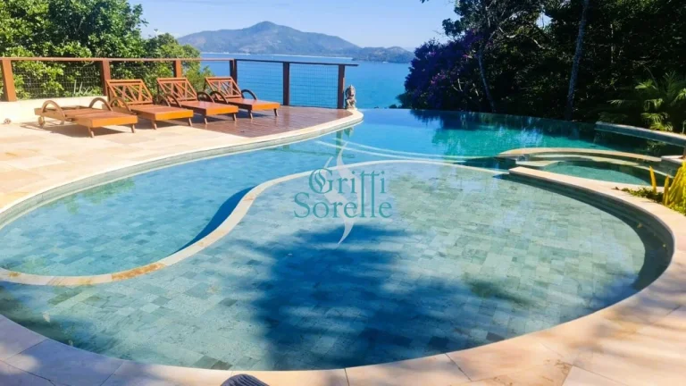 Imagem Casa de Condomínio à Venda nas Toninhas - Ubatuba/SP.