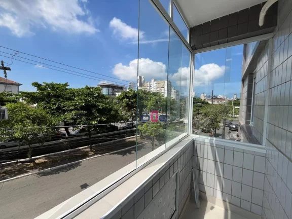 Imagem Apartamento impecável, no canal 6 de frente, 2° andar com sacadinha. 2 quartos sendo 1 suite e vaga
