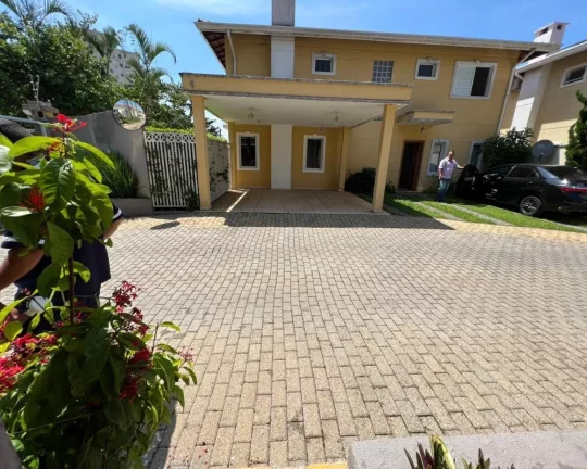Imagem MAISON - CONDOMINIO FECHADO SOBRADO COM 4 SUITES PORTARIA 24 HORAS - PISCINA