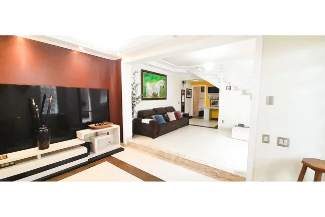 Imagem "Casa com Quintal e 2 Vagas em Pirituba - Oportunidade