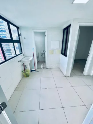 Imagem Apartamento pronto para morar, 3 dormitórios à venda por R$ 1.950.000,00 - Edifício KARLOVY VARY - Jóquei - Teresina/PI