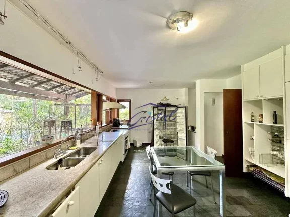 Imagem Casa com 4 quartos (1 suíte) à venda, 417 m² - Granja Viana - Carapicuíba/SP