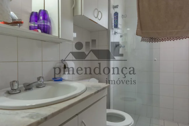 Imagem Apartamento em Pinheiros com 3 quartos( 1 sui­te ) e 2 vagas, 95m²