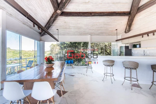 Imagem Casa com 4 dormitórios à venda, 340 m² por R$ 3.500.000,00 - Ferradura - Armação dos Búzios/RJ