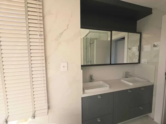 Imagem Apartamento vista mar com 4 suítes e 4 vagas de garagem em Balneário Camboriú/SC