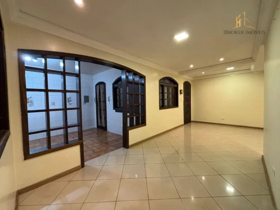 Imagem Casa com 3 quartos para alugar, 113 m² por R$ 3.285/mês - Boqueirão - Curitiba/PR
