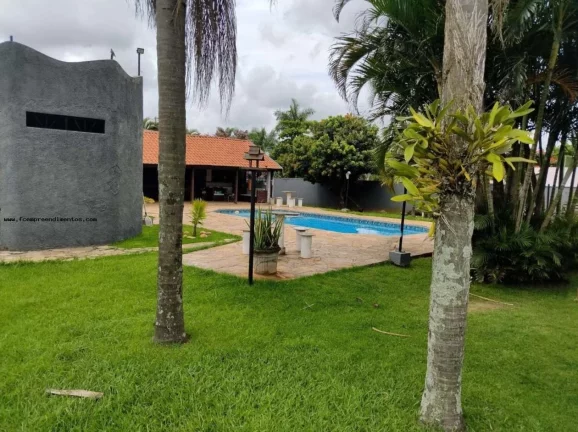 Imagem Chácara Condomínio para Venda em Limeira, Jardim Residencial Alto do Flamboyant, 3 dormitórios, 2 banheiros, 5 vagas