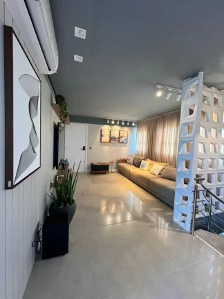 Imagem Cobertura duplex com 3 dormitórios sendo 1 suíte e 2 vagas de garagem em Mariscal/SC