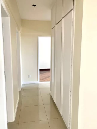 Imagem Apartamento 4/4 com área de lazer no Condomínio Edifício Saint Germain