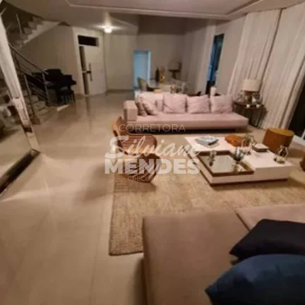 Imagem Magnífica casa com 4 suítes ( sendo 1 master e duas com closet)