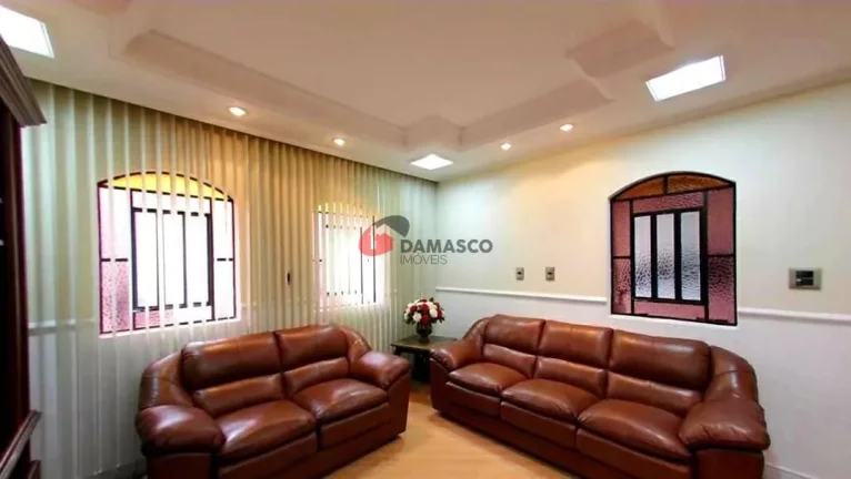 Imagem Sobrado à venda 2 Quartos, 1 Suite, 2 Vagas, 238M², Barcelona, São Caetano do Sul - SP