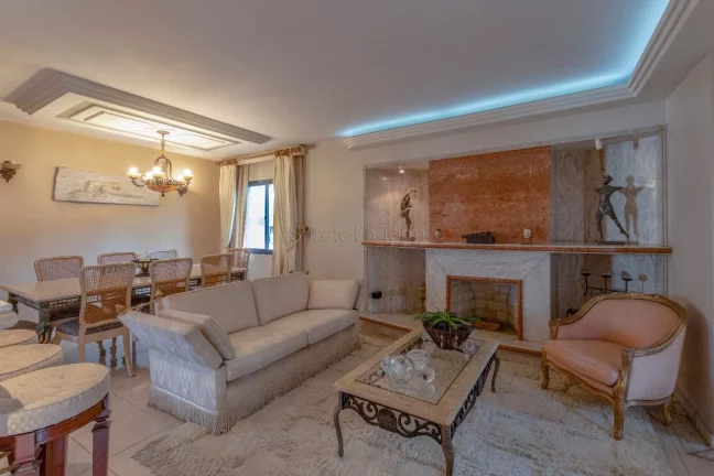 Imagem Apartamento com ótima localização, próximo à estação Clínicas do metrô. Região muito favor...