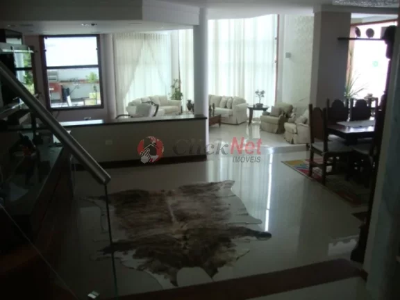 Imagem Sobrado em Condomínio Fechado no bairro Vila Lusitânia com 406m² em São Bernardo