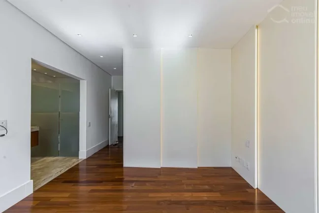 Imagem Apartamento com 199,65m2, 2 suítes e 3 vagas com depósito à venda no Itaim Bibi, São Paulo