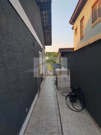 Imagem Bem agradável - Casa térrea com 3 suítes, 4 vagas *Residencial com excelente área de lazer