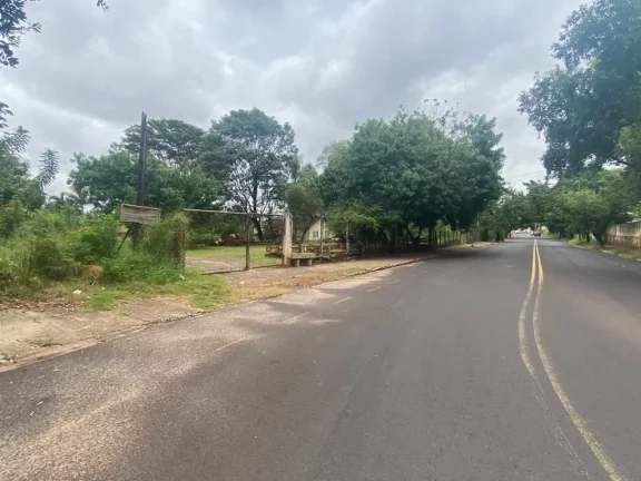 Imagem Fica localizado Araçatuba/SP. Ideal para projetos verticais Fica próximo ao Poupa tempo, ao lado d...