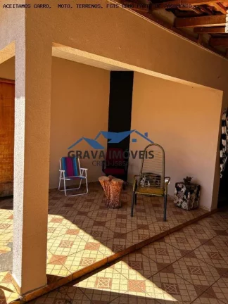 Imagem Casa Usada para Venda em Sarandi, Parque Residencial Bom Pastor, 3 dormitórios, 1 banheiro, 2 vagas