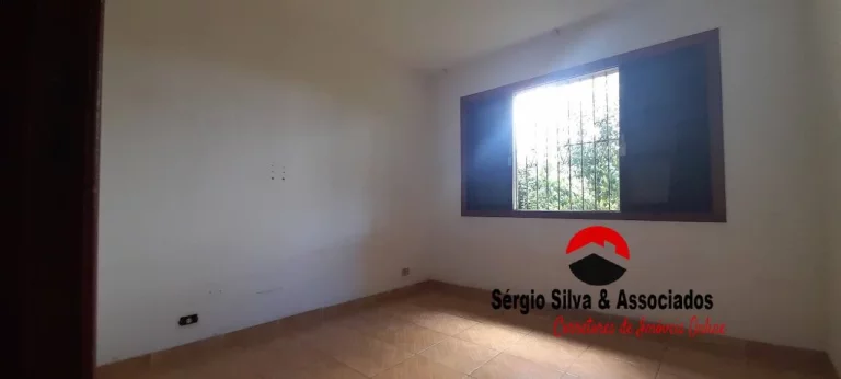 Imagem Casa a Venda na Região de Abernessia Campos do Jordão - SP.